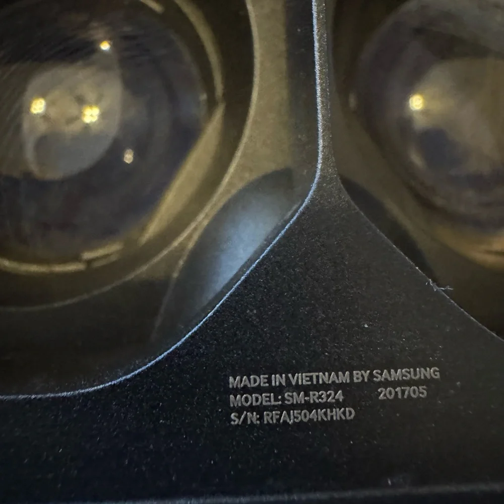 Black VR Headset Samsung Gear VR, a virtual reality headset only. No remote.